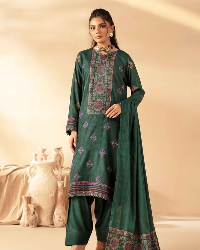 Emerald Green Luxury Embroidered 3-Piece Suit product image